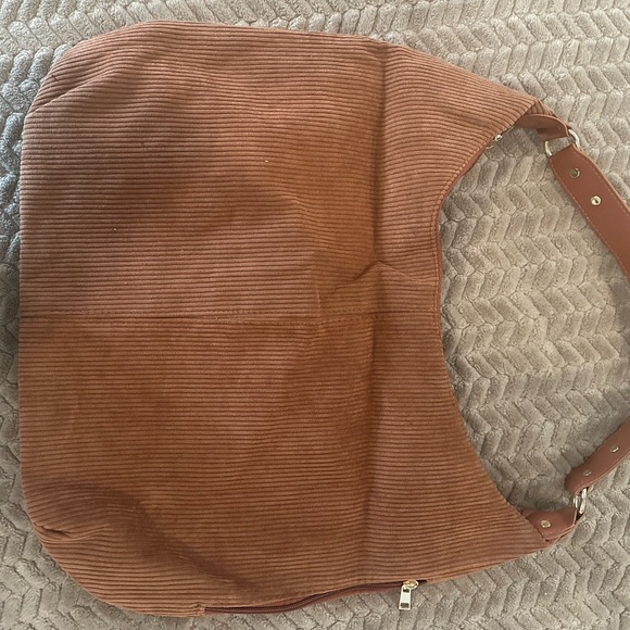 Corduroy shoulder bags - Picture 4 of 13